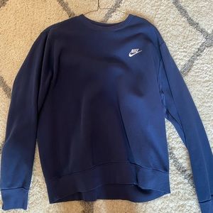 NEVER WORN Nike crewneck!! Size M